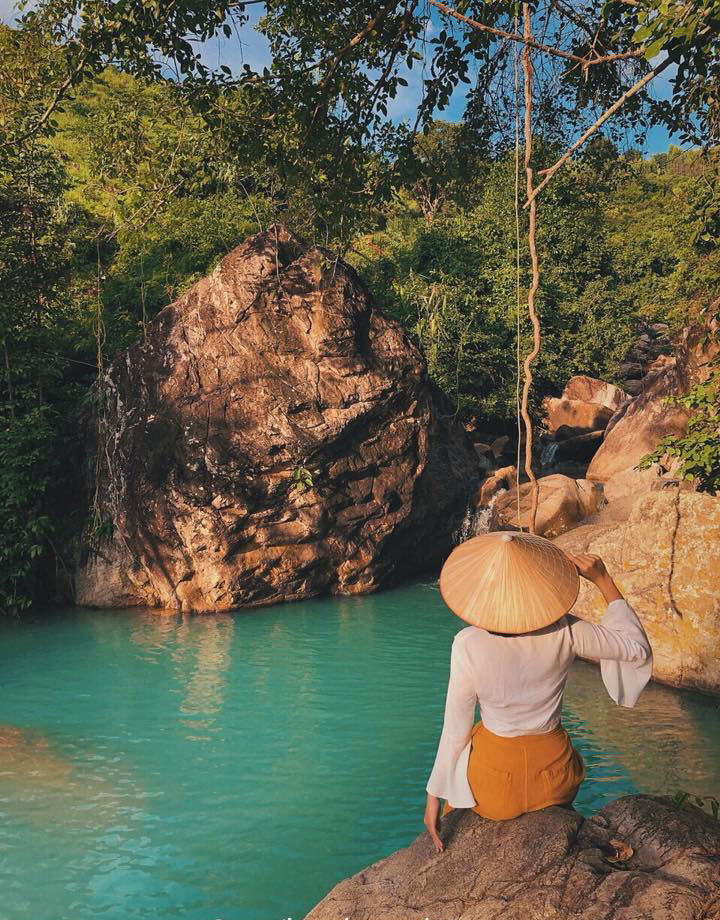 Du lịch Quy Nhơn siêu hot với phiên bản tuyệt tình cốc mới lạ