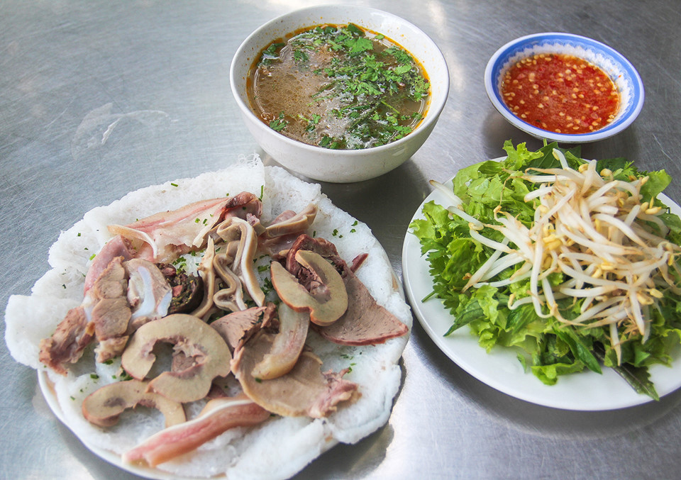 Những món ăn phải thử khi đến du lịch Quy Nhơn