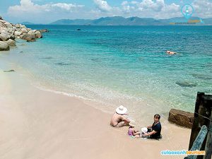 Biển Cù Lao Xanh vào mùa hè